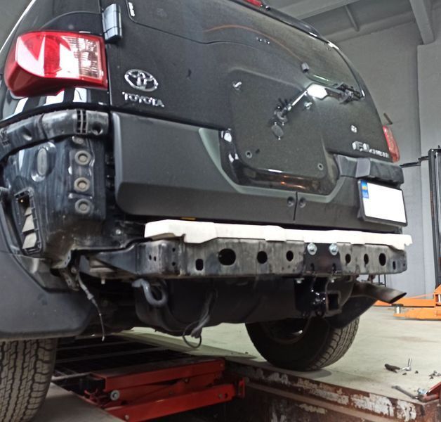 Фаркоп на TOYOTA CRUISER 2010-- 101245 фото