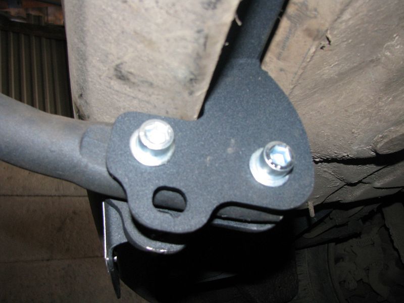 Фаркоп на TOYOTA AURIS 2006-2012 101301 фото