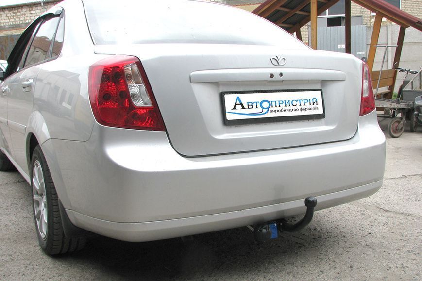 Фаркоп на CHEVROLET LACETTI 2005-- 100201 фото