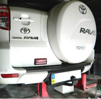 Фаркоп на TOYOTA RAV4 2006-2013 101302 фото
