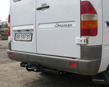 Фаркоп на MERCEDES-BENZ SPRINTER 1995-2006 100754 фото
