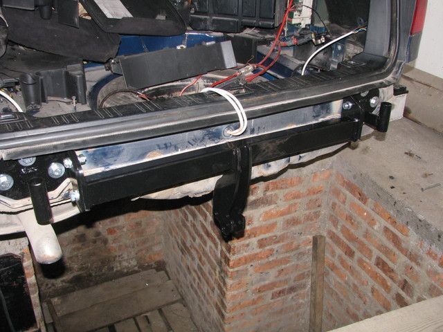 Фаркоп на BMW SERIA 5 1997-2004 100155 фото